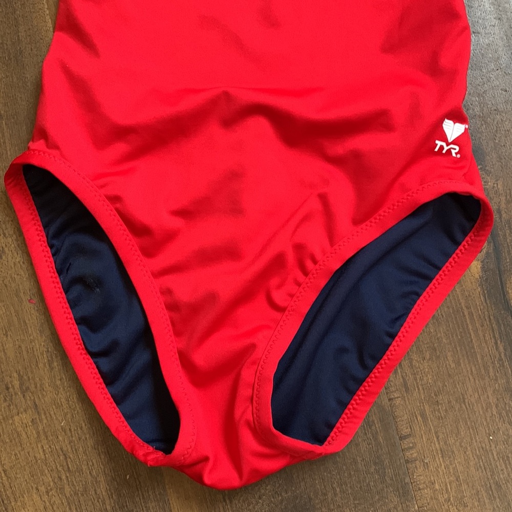 TYR NWT Guard Rev Diamondback Red/Navy Small One Piece Swimsuit Swim Durafast - Picture 3 of 10